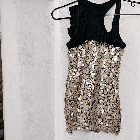 Costume Gallery Dance Costume Size:Large Child in Black & Gold👯♀️ - Picture 4 of 8